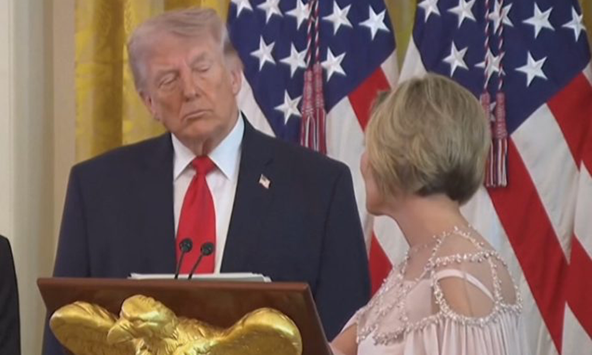 Asesora de Trump lo compara con Jesús