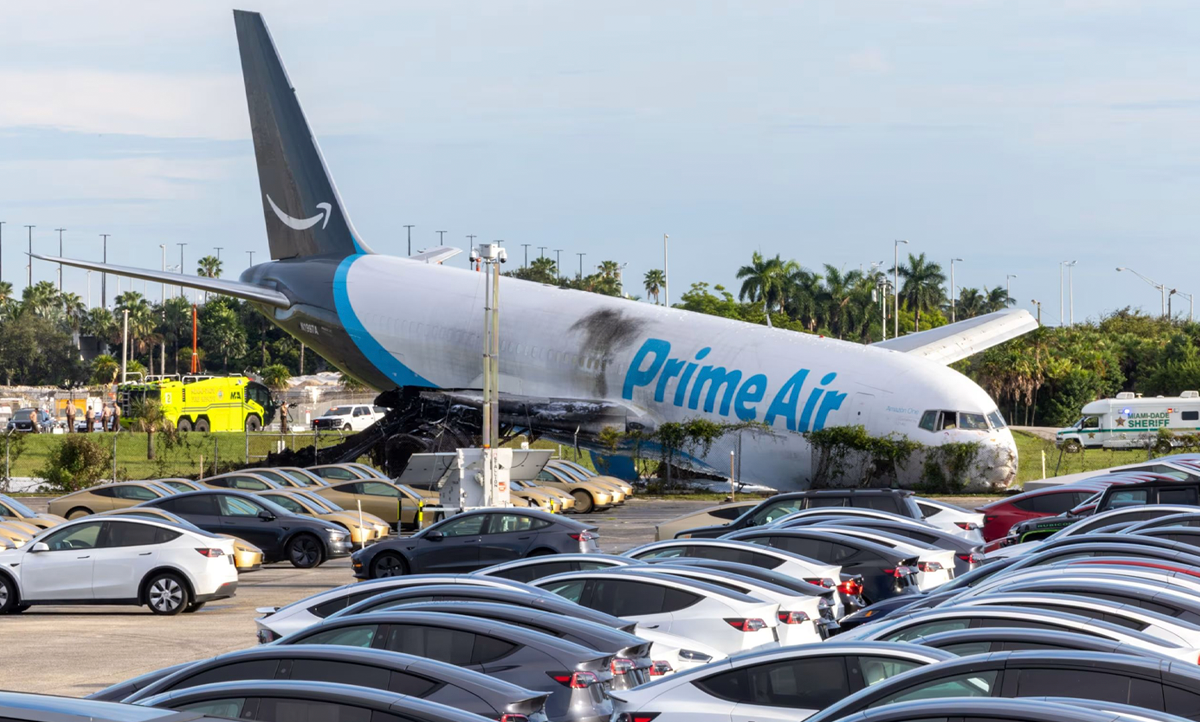 ¿Qué pasó con el avión de Amazon en Miami?